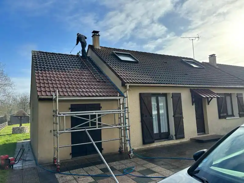 nettoyage-toiture-fontenbleau-77